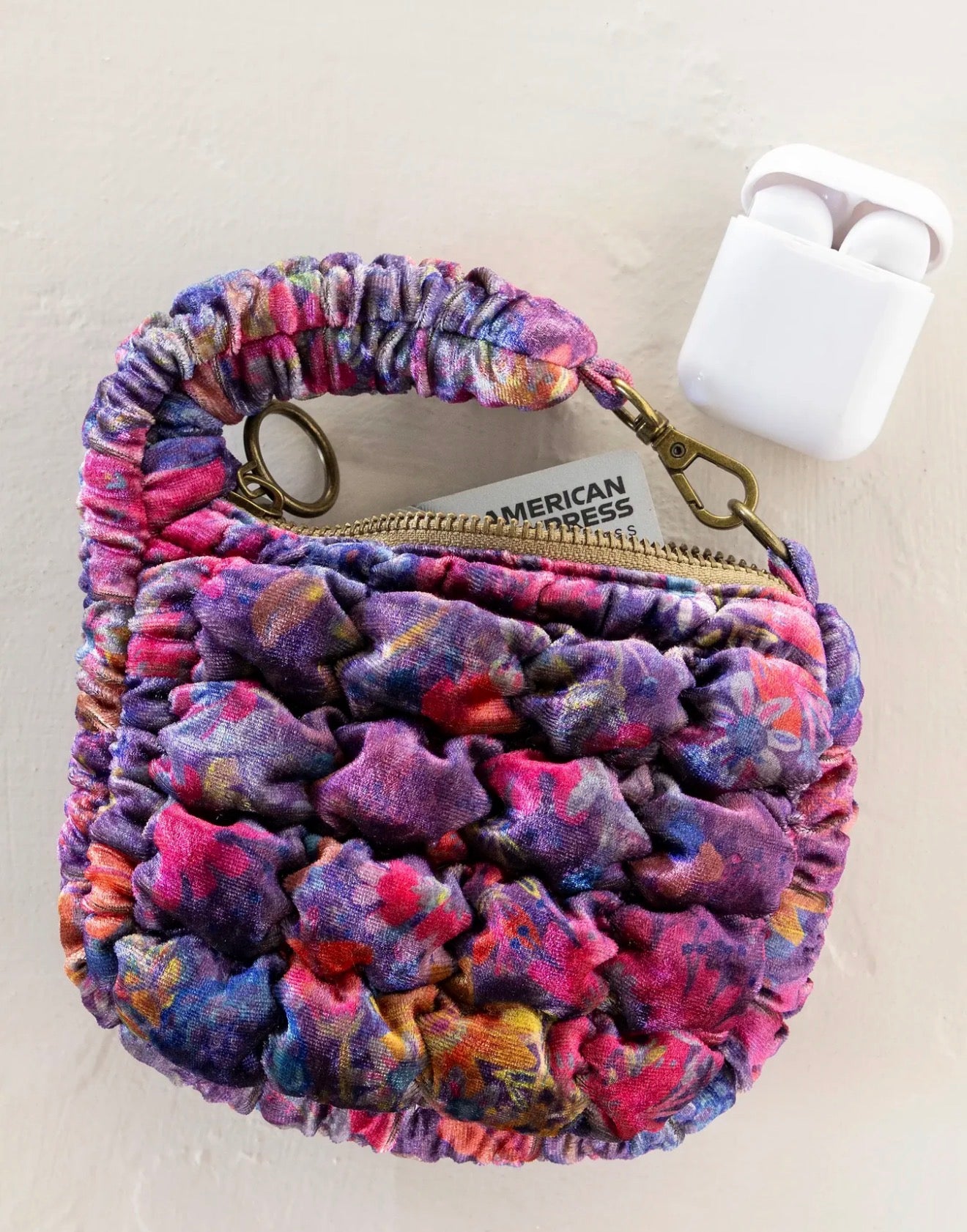 Puffer clip bag