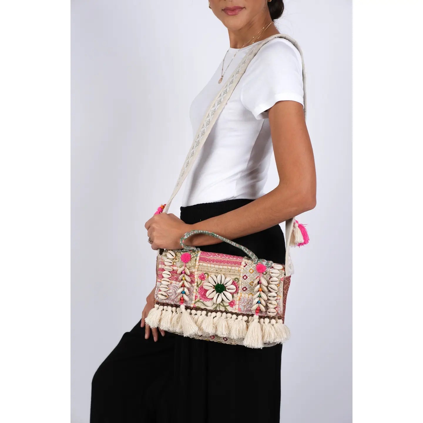 Rosy Shore Embroided Bag with Shells