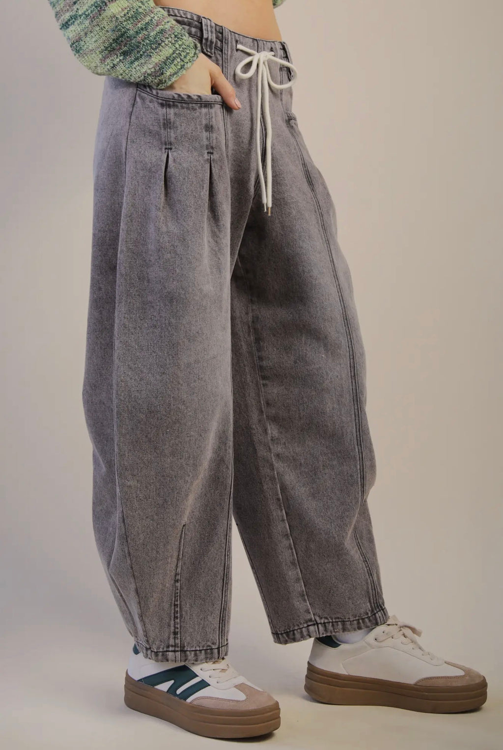 Barrel Acid Wash Jeans