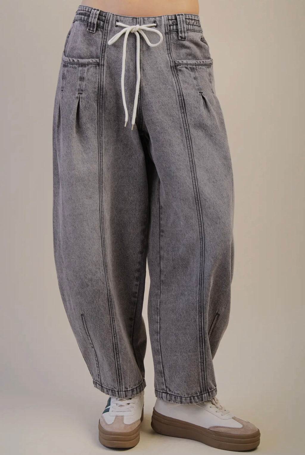 Barrel Acid Wash Jeans