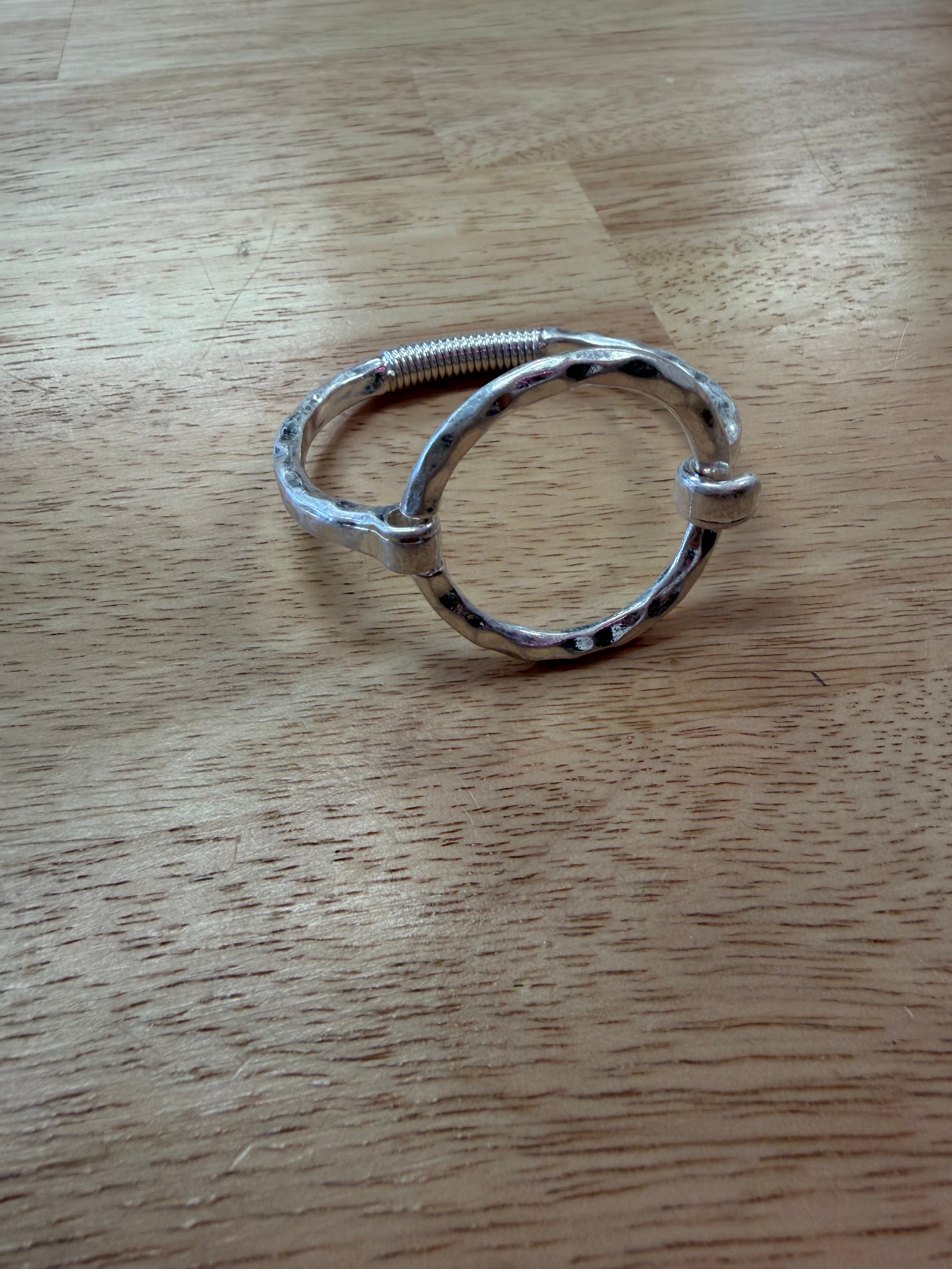 Hammered circle clasp