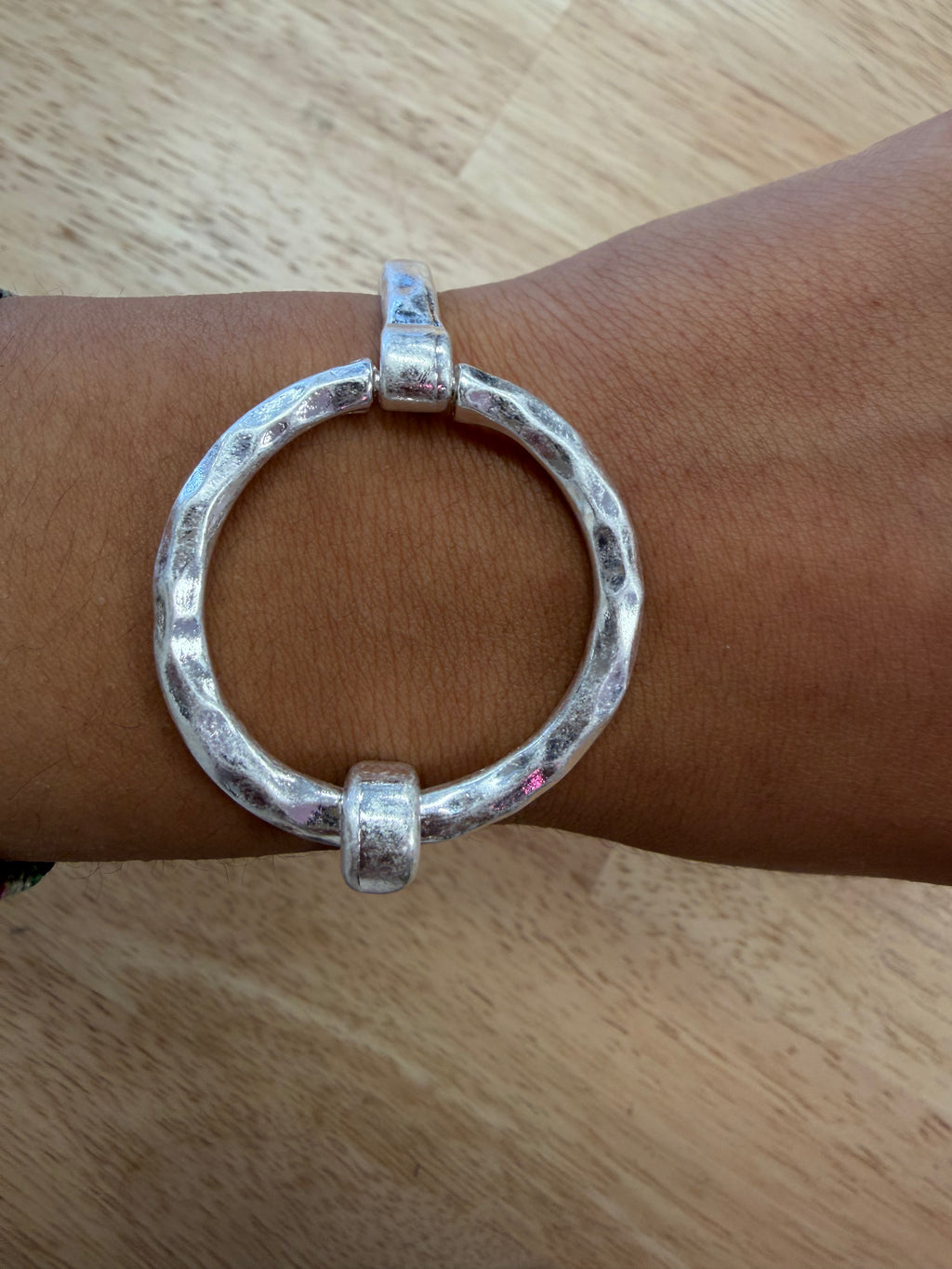 Hammered circle clasp