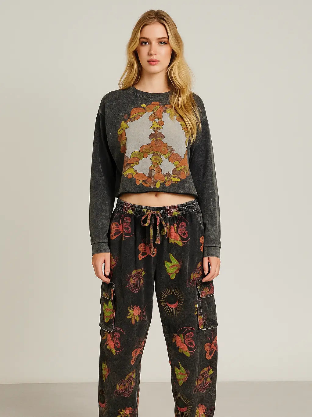 Pattern Long Sleeve Crop