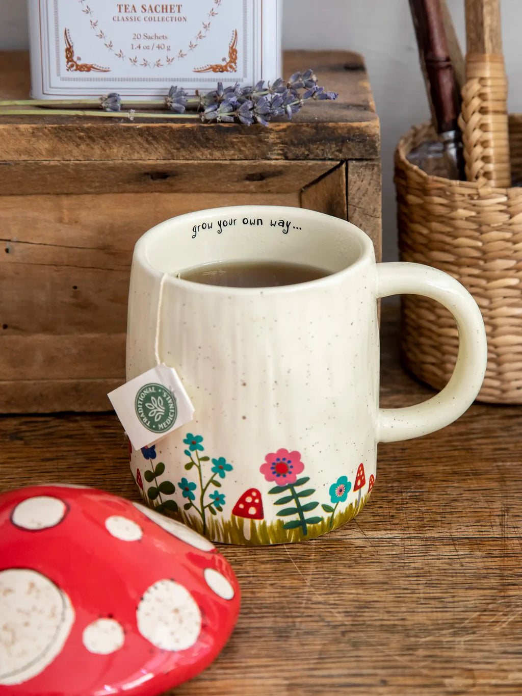Lidded Mushroom mug