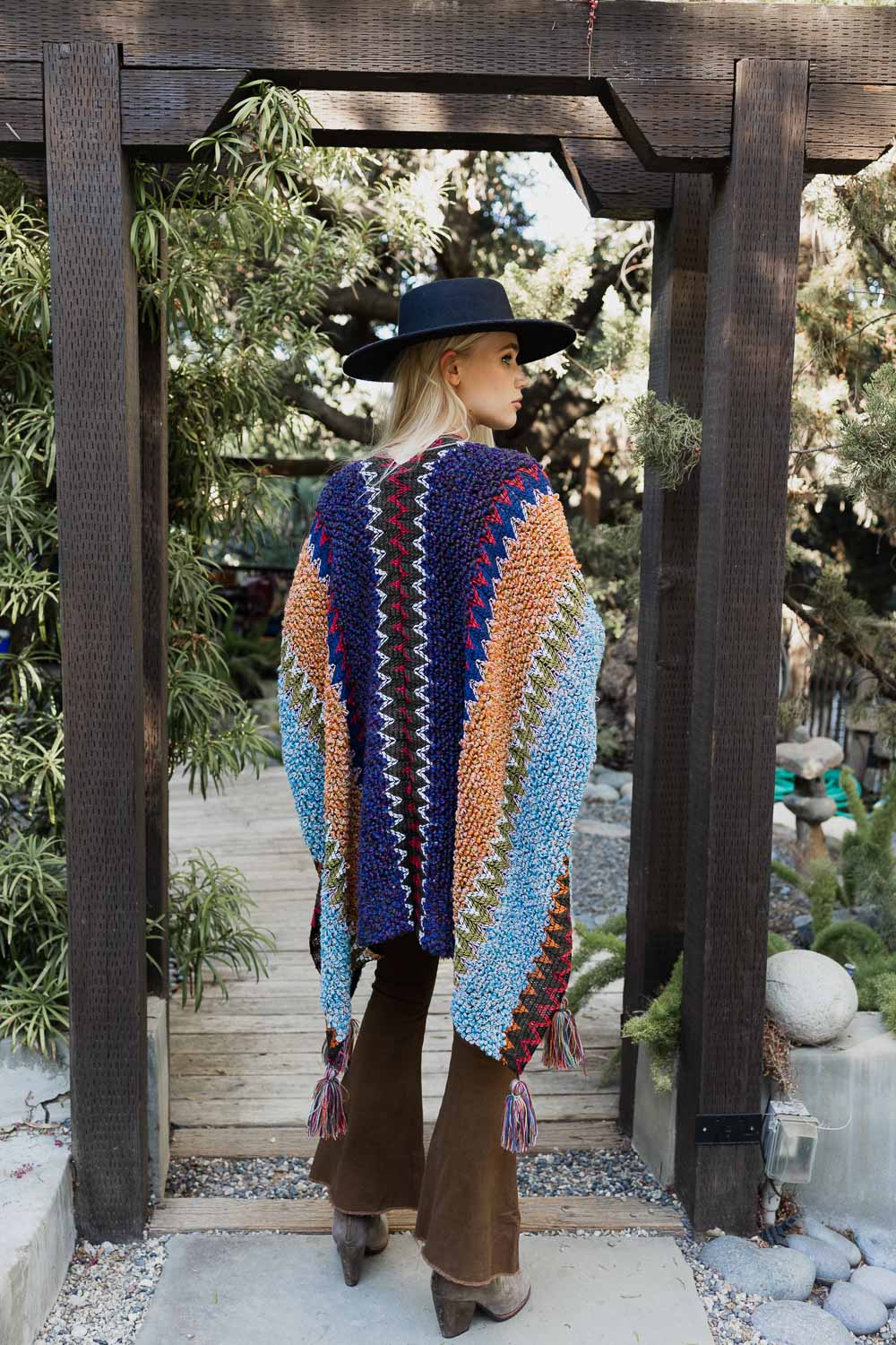 Western Colorful Crochet Patterned Ruana